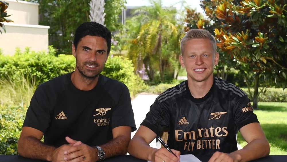 的激烈竞争 的激烈竞争